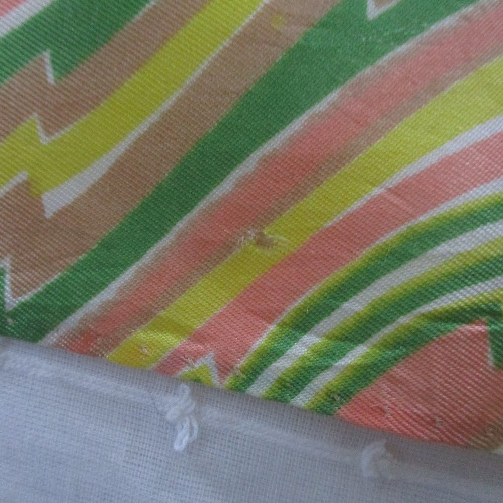 1990s peach & green petite scarf - Picture 7 of 7